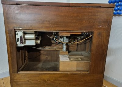 1936 Marconiphone Model 249 - e5d99bd6 17ce 4b20 b65c 3ae8c7b214fd